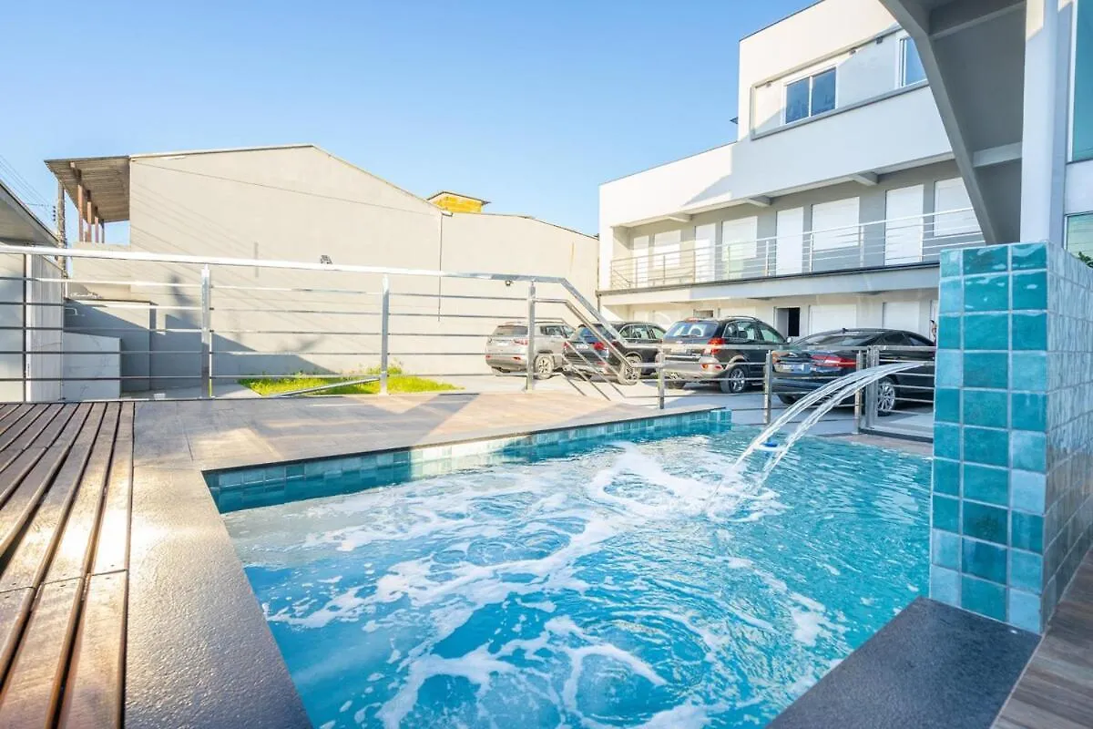 Apartment Studio A 350M Praia Com Garagem Privativa Cozinha Funcional Ar Condicionado, Wi Fi, Localizacao Estrategica, Centro Da Cidade, Perto De Tudo Reserve Agora Mesmo Picarras Brazil